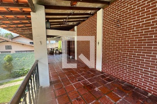 Casa à venda com 5 quartos, 227m² em Vila Progresso, Niterói