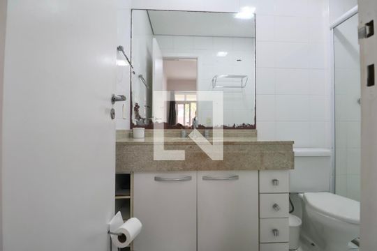 Banheiro Suíte de apartamento para alugar com 1 quarto, 68m² em Jardim Tres Marias, Guarujá