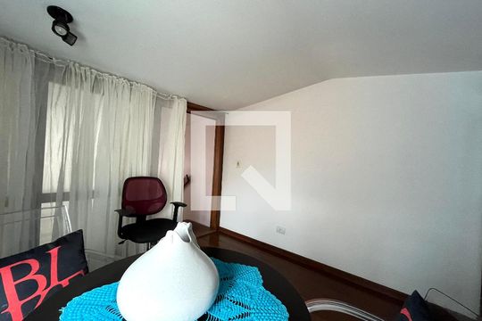 Sala 2 de casa à venda com 4 quartos, 234m² em Mirandópolis, São Paulo