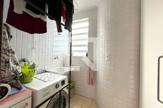 Área de Serviço de casa à venda com 4 quartos, 234m² em Mirandópolis, São Paulo