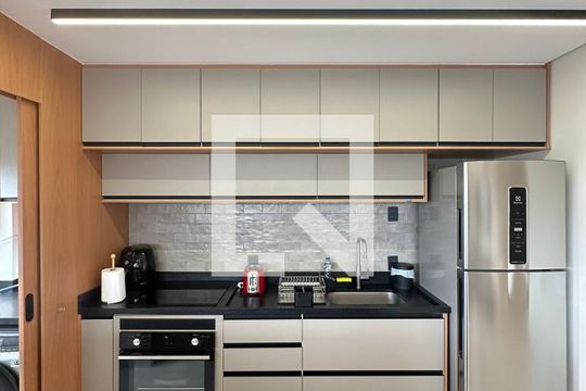 Cozinha de apartamento à venda com 2 quartos, 84m² em Vila Sônia, São Paulo