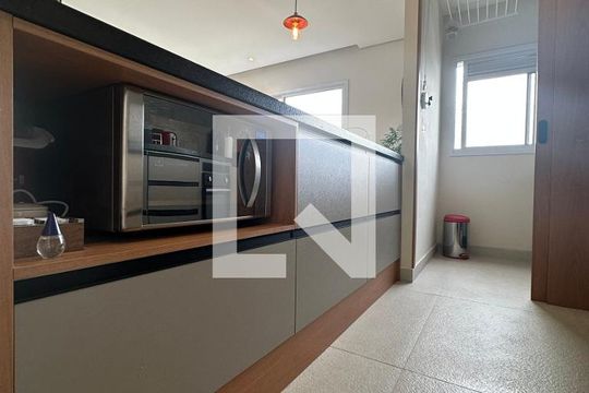 Cozinha de apartamento à venda com 2 quartos, 84m² em Vila Sônia, São Paulo