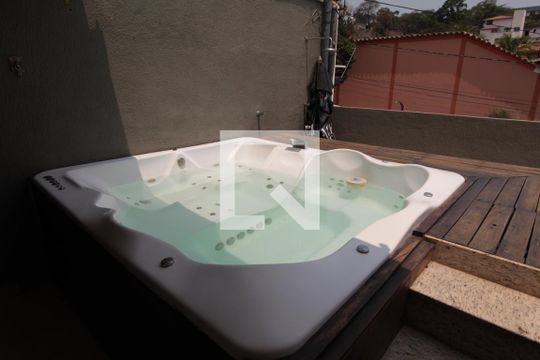 Área Gourmet de casa à venda com 3 quartos, 200m² em Planalto, Belo Horizonte