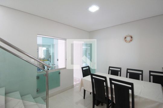 Copa de casa à venda com 3 quartos, 200m² em Planalto, Belo Horizonte
