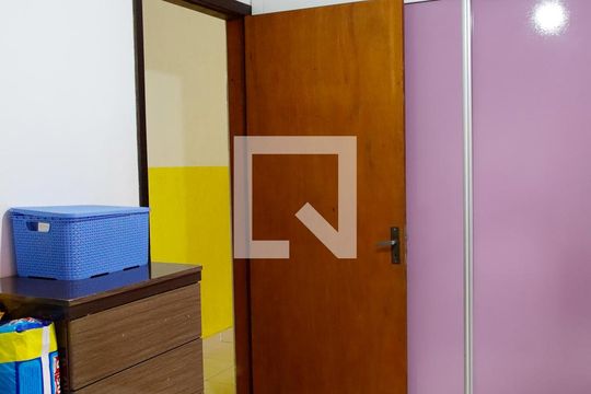 Quarto 1 de casa à venda com 4 quartos, 125m² em Santa Maria, Osasco