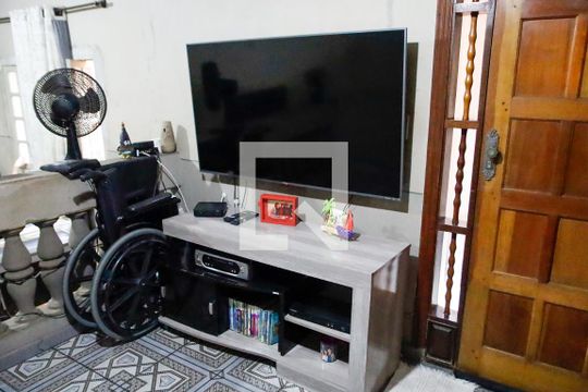 sala de casa à venda com 4 quartos, 125m² em Santa Maria, Osasco
