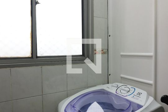 Cozinha e Área de Serviço de apartamento para alugar com 2 quartos, 56m² em Planalto, São Bernardo do Campo