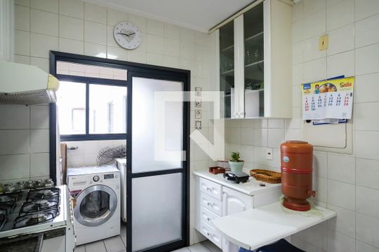 Cozinha de apartamento para alugar com 3 quartos, 89m² em Rudge Ramos, São Bernardo do Campo