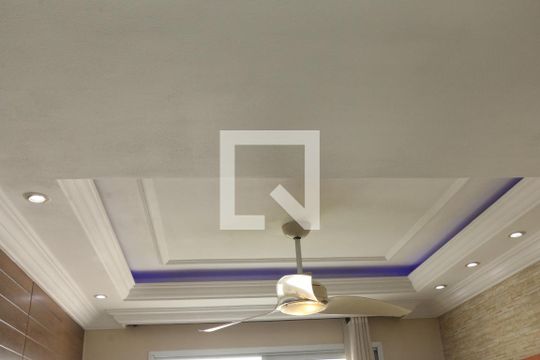 Sala de apartamento para alugar com 2 quartos, 55m² em Comendador Soares, Nova Iguaçu