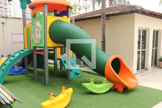 Área comum de apartamento para alugar com 2 quartos, 55m² em Comendador Soares, Nova Iguaçu