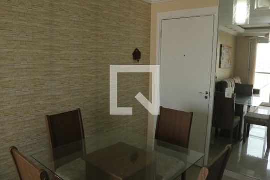 Sala de apartamento para alugar com 2 quartos, 55m² em Comendador Soares, Nova Iguaçu