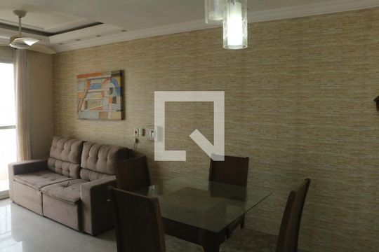 Sala de apartamento para alugar com 2 quartos, 55m² em Comendador Soares, Nova Iguaçu