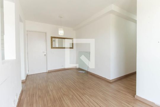 Sala de apartamento à venda com 2 quartos, 49m² em Itaquera, São Paulo