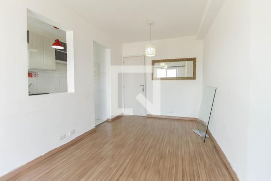 Sala de apartamento à venda com 2 quartos, 49m² em Itaquera, São Paulo