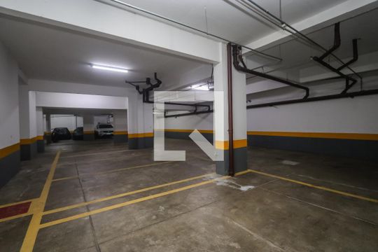 Garagem de apartamento à venda com 4 quartos, 260m² em Real Parque, São Paulo