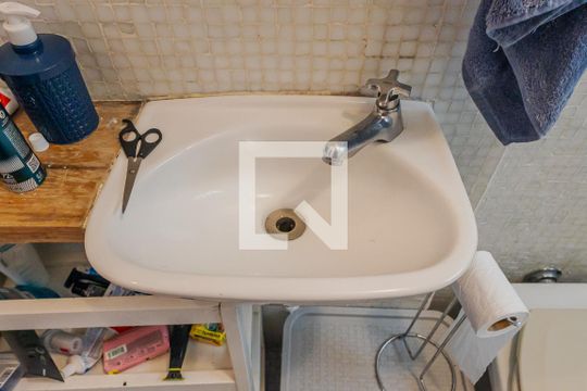 Banheiro de apartamento à venda com 3 quartos, 57m² em Pinheiros, São Paulo