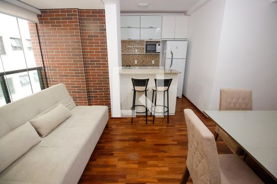 Sala e Cozinha de apartamento para alugar com 1 quarto, 35m² em Campo Belo, São Paulo