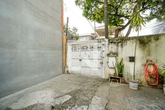 Garagem de casa à venda com 2 quartos, 137m² em Chácara Santo Antônio (zona Leste), São Paulo