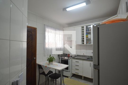 Cozinha  de apartamento à venda com 3 quartos, 82m² em Vila Caminho do Mar, São Bernardo do Campo