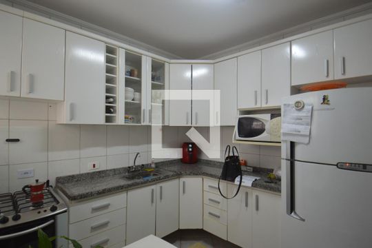 Cozinha  de apartamento à venda com 3 quartos, 82m² em Vila Caminho do Mar, São Bernardo do Campo