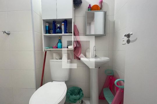 Banheiro Social de apartamento à venda com 2 quartos, 31m² em Jardim Celeste, São Paulo