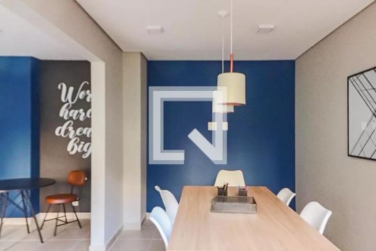 Sala de Reuniões de apartamento à venda com 2 quartos, 31m² em Jardim Celeste, São Paulo