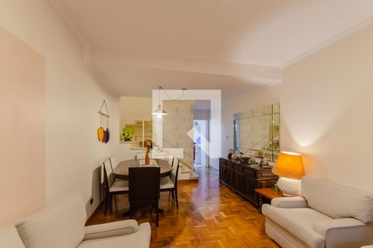 Sala de casa à venda com 3 quartos, 214m² em Vila Monumento, São Paulo