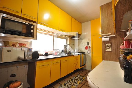 Cozinha de casa à venda com 4 quartos, 454m² em Vila Mazzei, São Paulo