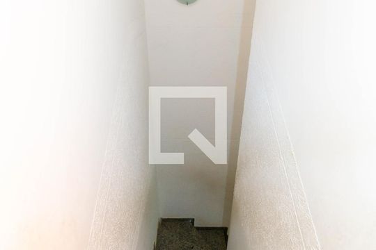 Escada de casa de condomínio à venda com 3 quartos, 194m² em Vila Bela, São Paulo