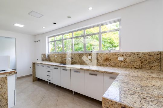 Cozinha de apartamento para alugar com 2 quartos, 150m² em Santana, São Paulo