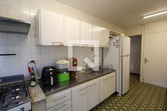 Cozinha de apartamento para alugar com 3 quartos, 110m² em Vila Olímpia, São Paulo