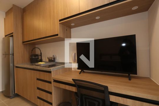 Sala/Cozinha de kitnet/studio à venda com 1 quarto, 25m² em Vila Andrade, São Paulo