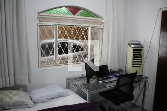 Quarto 2 de casa à venda com 2 quartos, 100m² em Jardim Riacho das Pedras, Contagem