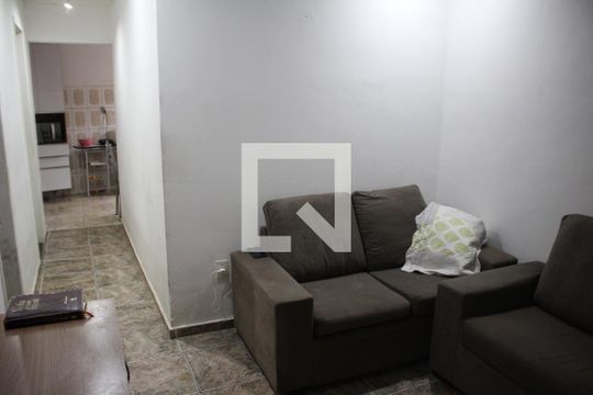 Casa à venda com 2 quartos, 100m² em Jardim Riacho das Pedras, Contagem