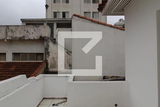 Varanda Quarto 3 de casa à venda com 3 quartos, 120m² em Vila Nova Conceição, São Paulo