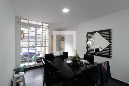 Sala de casa à venda com 3 quartos, 120m² em Vila Nova Conceição, São Paulo