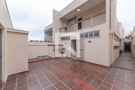 Quintal de casa à venda com 4 quartos, 317m² em Parque Jabaquara, São Paulo