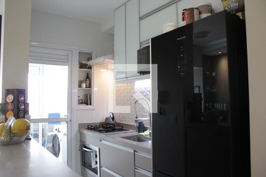 Cozinha de apartamento à venda com 2 quartos, 57m² em Quinta da Paineira, São Paulo