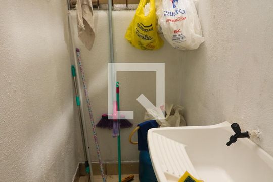 Área de Serviço de apartamento à venda com 1 quarto, 57m² em Santo Antônio, Porto Alegre
