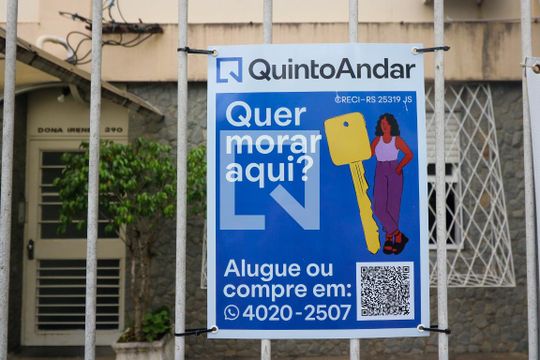 Plaquinha de apartamento à venda com 1 quarto, 57m² em Santo Antônio, Porto Alegre