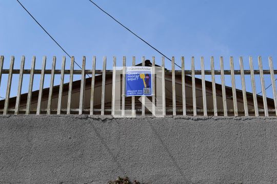 Plaquinha de casa para alugar com 3 quartos, 150m² em Santa Cândida, Curitiba