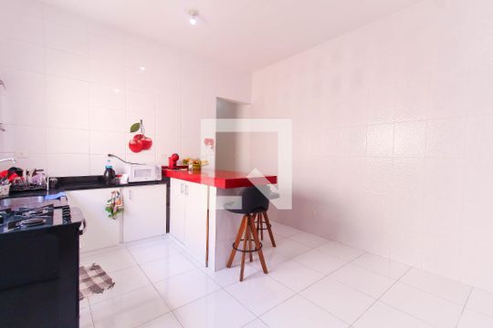 Cozinha de casa à venda com 3 quartos, 349m² em Vila Bertioga, São Paulo