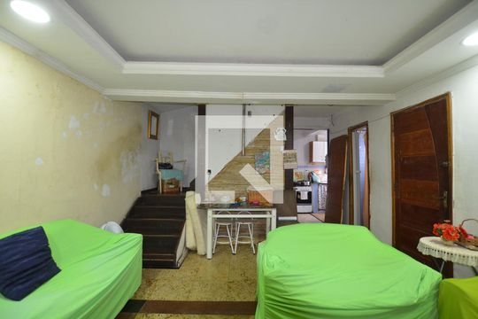 Sala de casa para alugar com 1 quarto, 188m² em Praça Seca, Rio de Janeiro