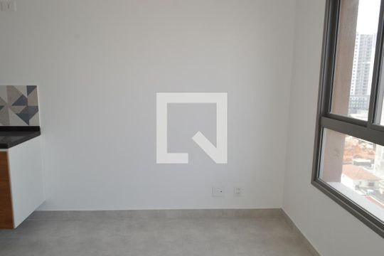 Quarto de kitnet/studio para alugar com 1 quarto, 21m² em Vila Firmiano Pinto, São Paulo