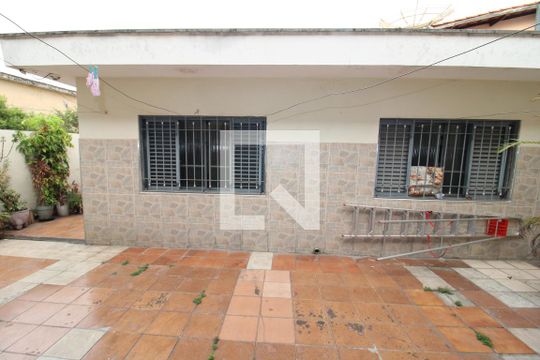 Área de Serviço de casa à venda com 3 quartos, 250m² em Vila Dionisia, São Paulo