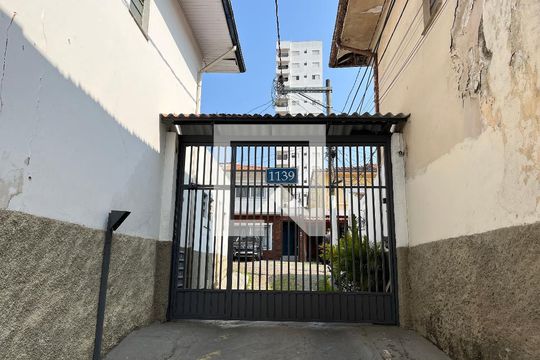 Fachada de casa à venda com 5 quartos, 124m² em Vila Clementino, São Paulo