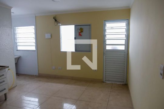 Kitnet/Studio para alugar com 1 quarto, 25m² em Rochdale, Osasco