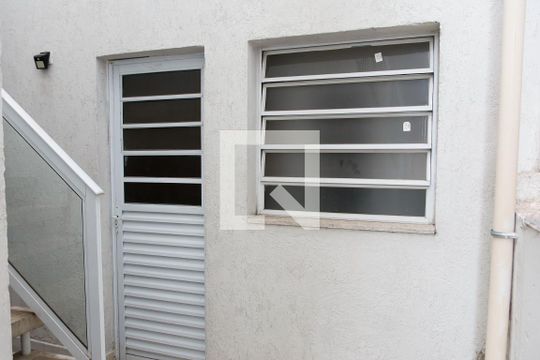 Fachada de kitnet/studio para alugar com 1 quarto, 25m² em Rochdale, Osasco
