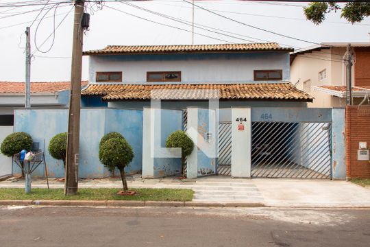FACHADA de casa à venda com 3 quartos, 288m² em Jardim Chapadão, Campinas