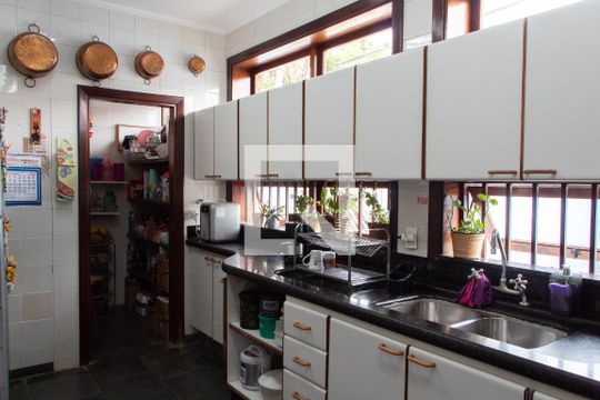 COZINHA de casa à venda com 3 quartos, 288m² em Jardim Chapadão, Campinas